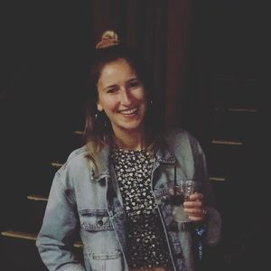 Meet your Posher, Holly